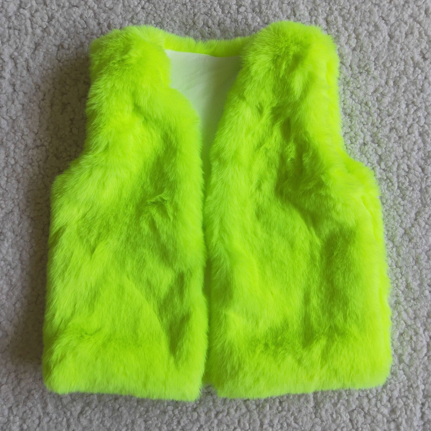 Girls lime winter sherpas vest 6 A0-13