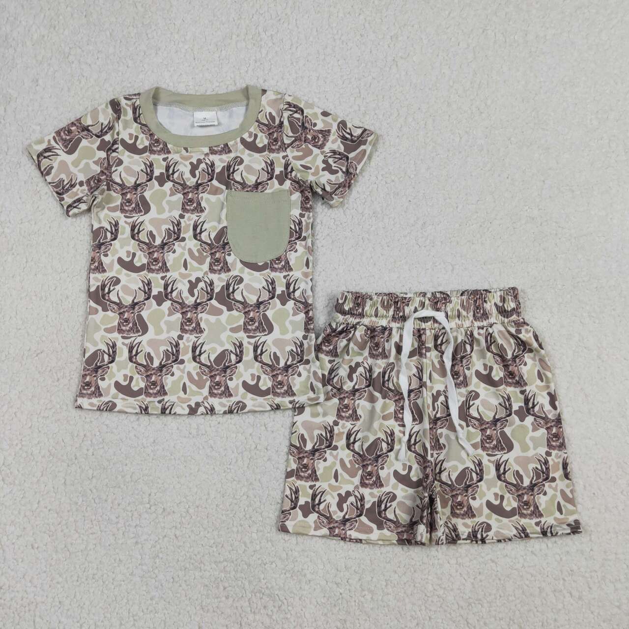 BSSO1794 Deer Green Camouflage Pocket Short Sleeve & Shorts Set - Boys
