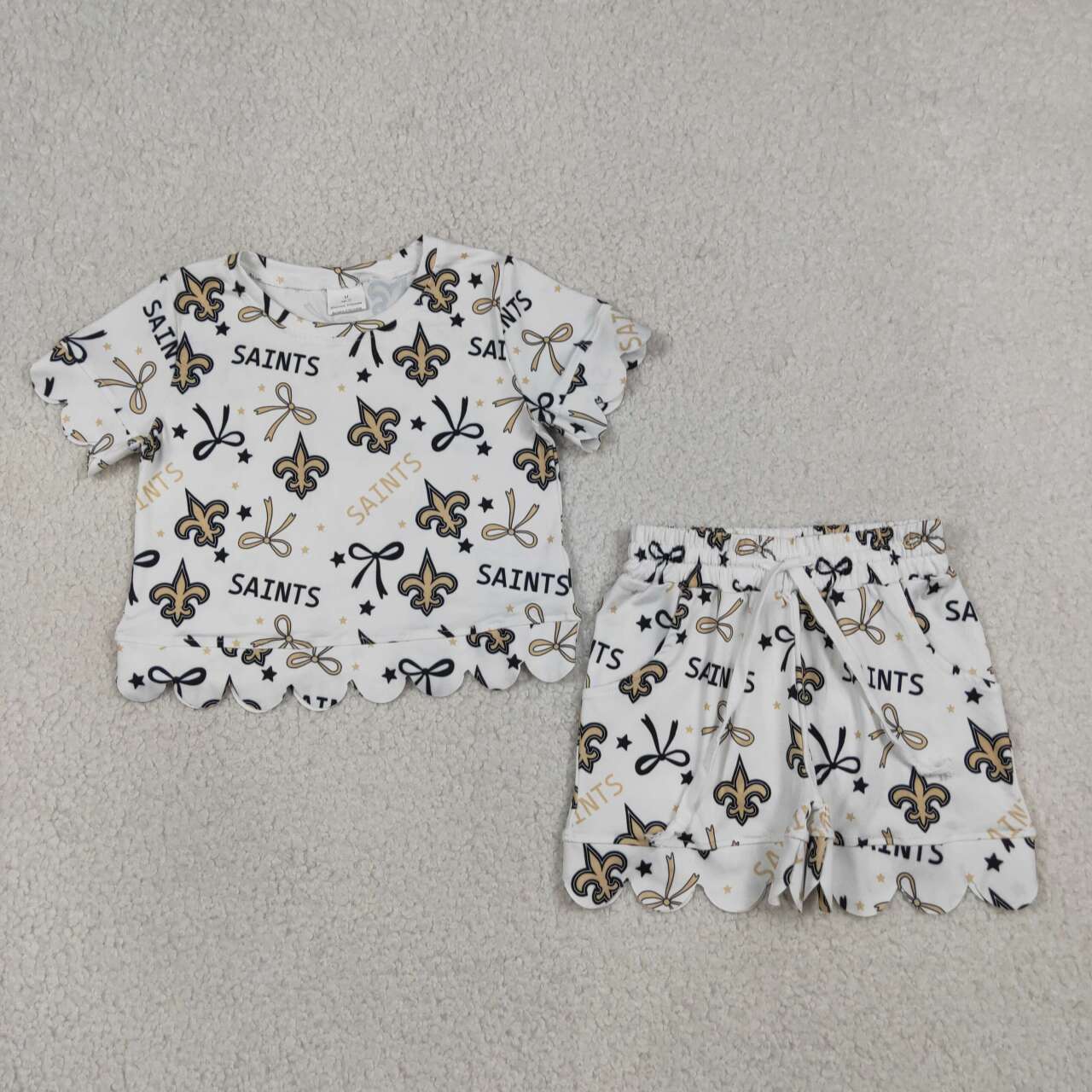 GSSO3561 Teams SAINTS Bows Print Girls Summer Scallop Clothes Set