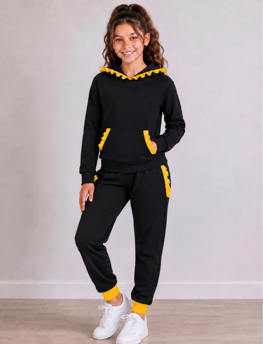(Custom Design Preorder MOQ 5) Teams Black Cotton Yellow Ruffles Hoodie Top Pockets Joggers Pants Girls Clothes Set