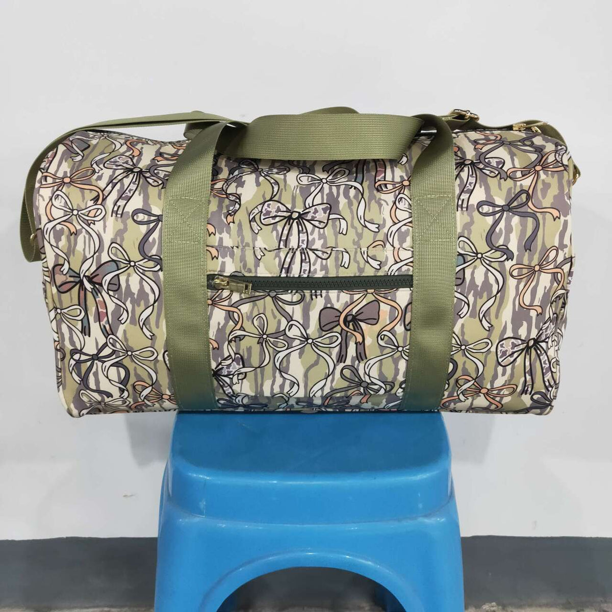 BA0392 Camo Bows Print Girls Gym Bag