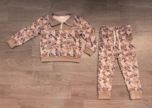 8.25  Preorder Grey Duck Camo Half‑Zip Top & Jogger Pants Set
