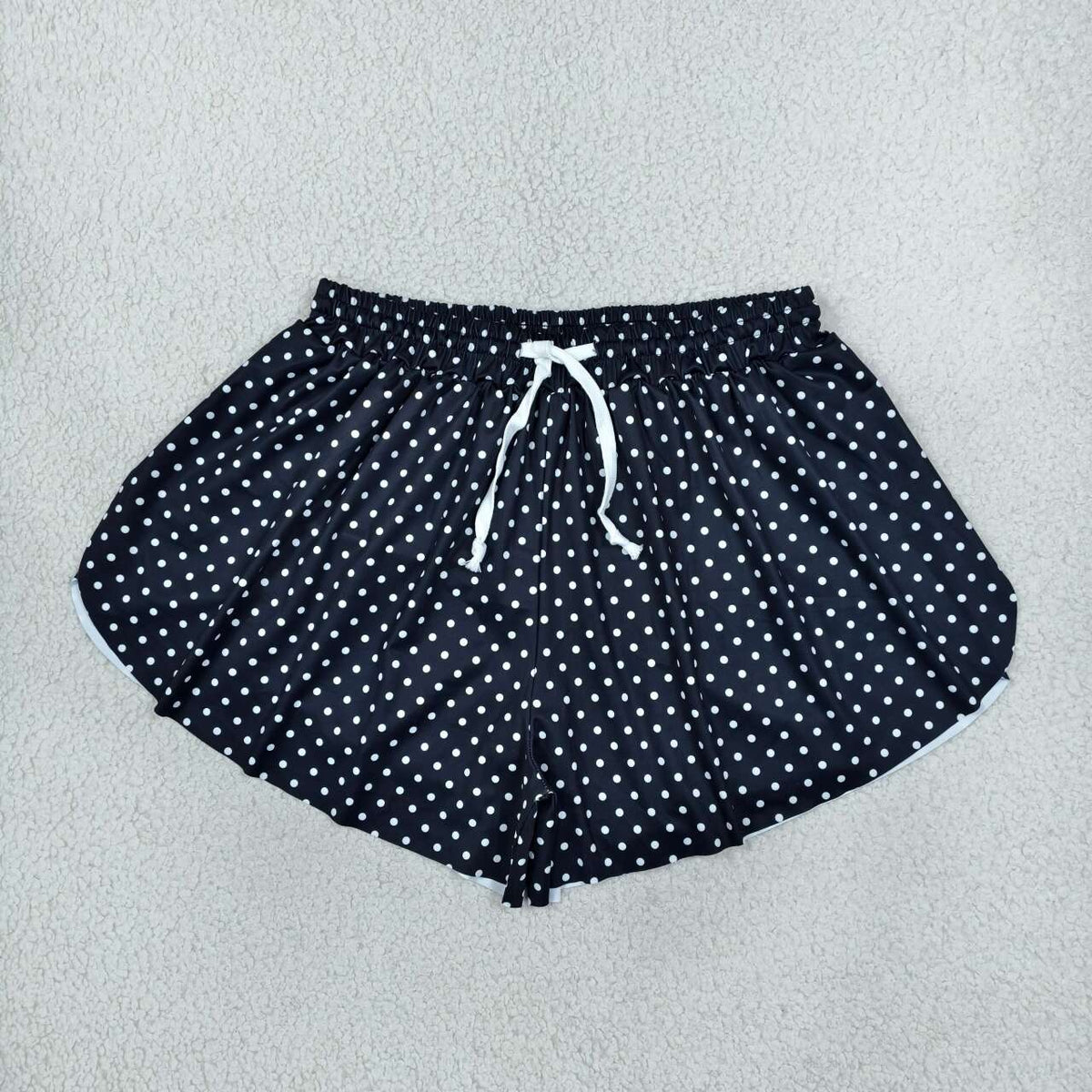 SS0975 Black Dots Print Woman Bottom Yoga Flutter Shorts
