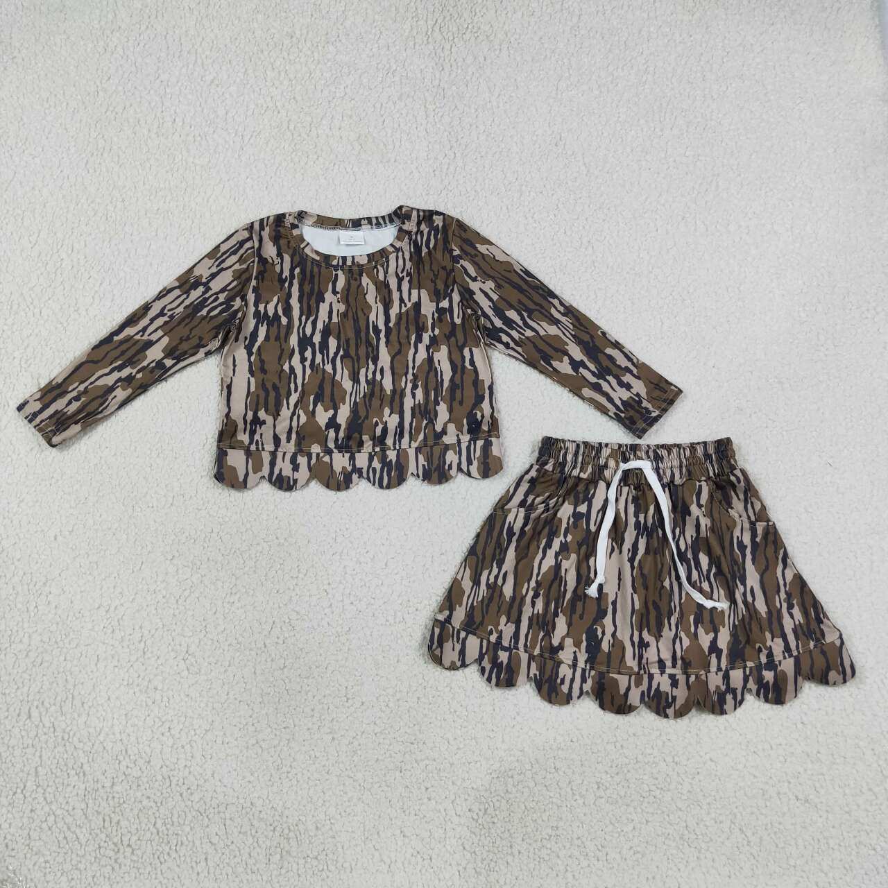 GLD1615 Camo Long Sleeve Top Skort Girls Scallop Clothes Set