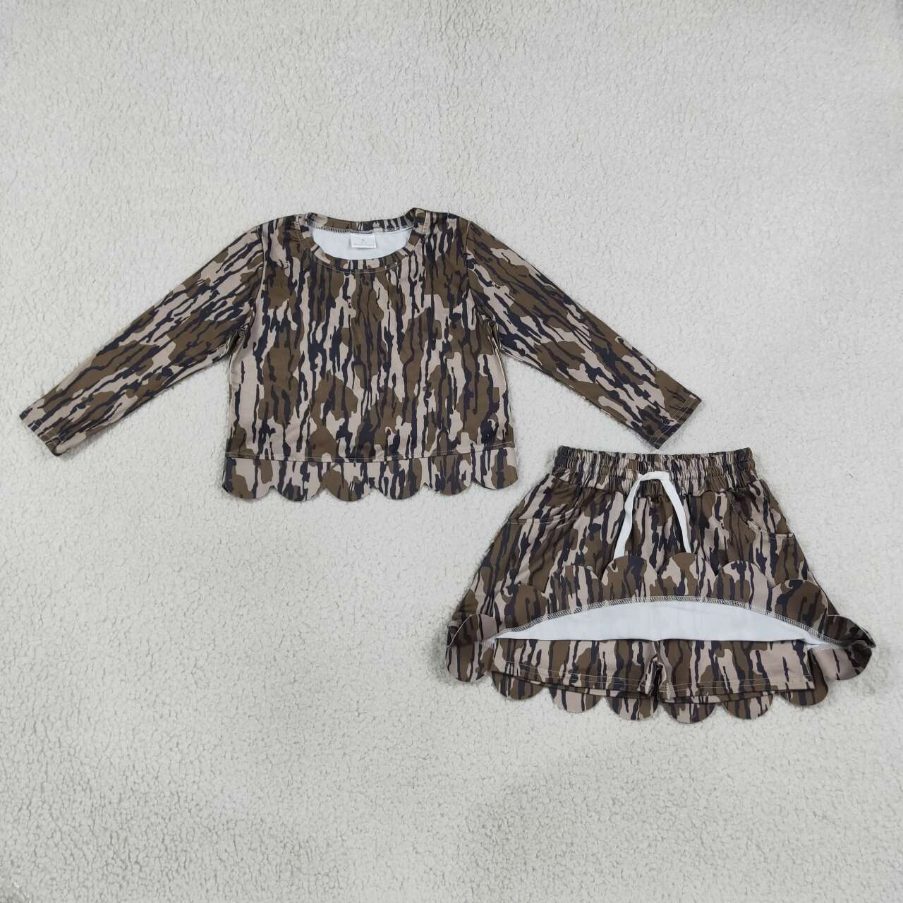 GLD1615 Camo Long Sleeve Top Skort Girls Scallop Clothes Set