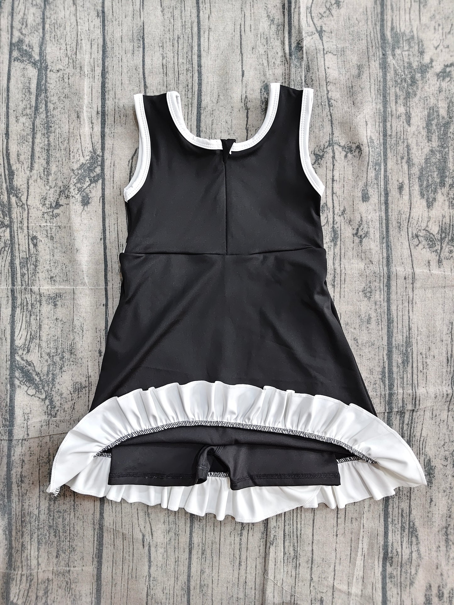 4.24 GSD4140 Preorder Black & White Girls Sleeveless Scallop Yoga Dress