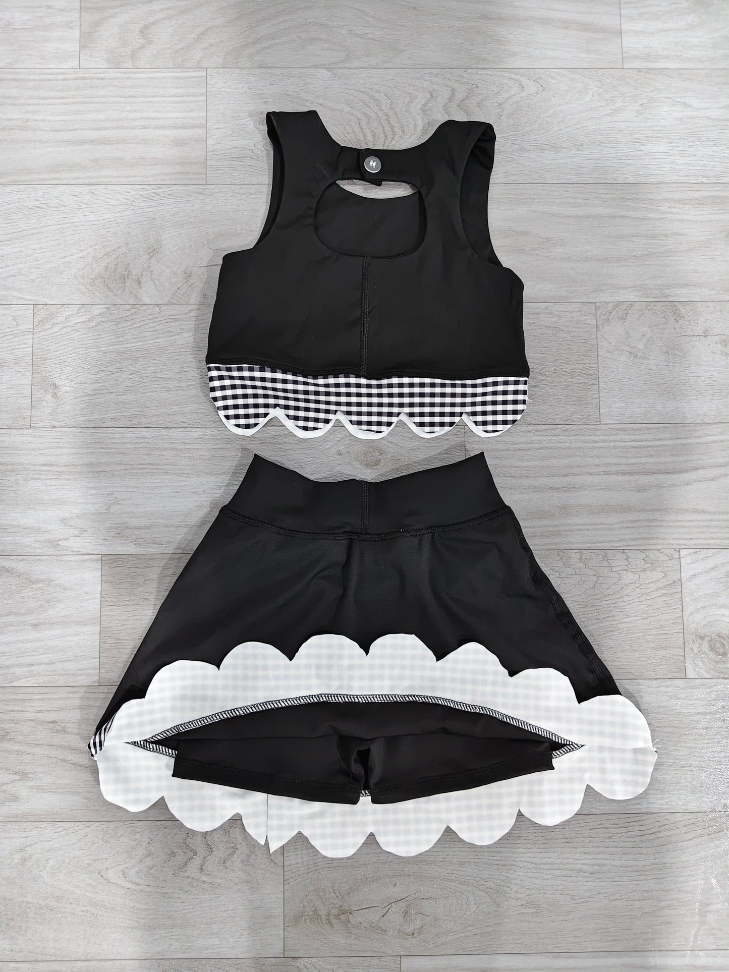 4.30 GSD4176 Preorder Black Plaid Bows Girls Summer Scallop Yoga Clothes Set