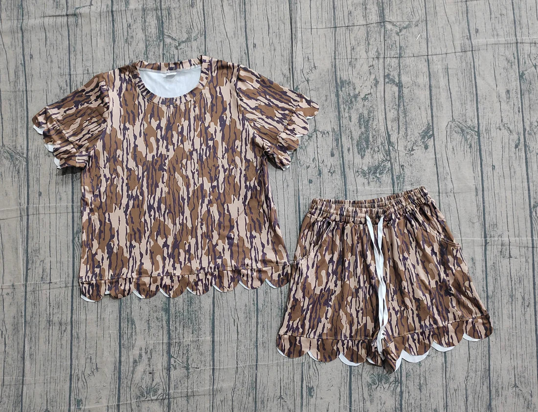 In Production Adult Women Southern Green Camo Top Scallop Short Clothes Sets