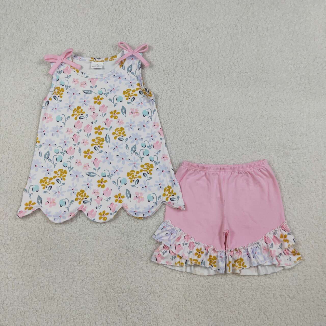 Sibling Baby Girls Floral Sleeveless  Scalloped  Top with Ruffle Shorts Outfit