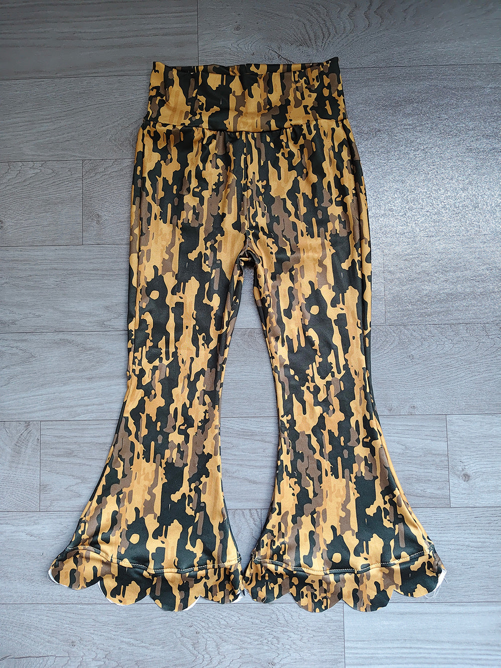 5.1 Kdis Girls Moss Camo Bell Bottom Pants Preorder