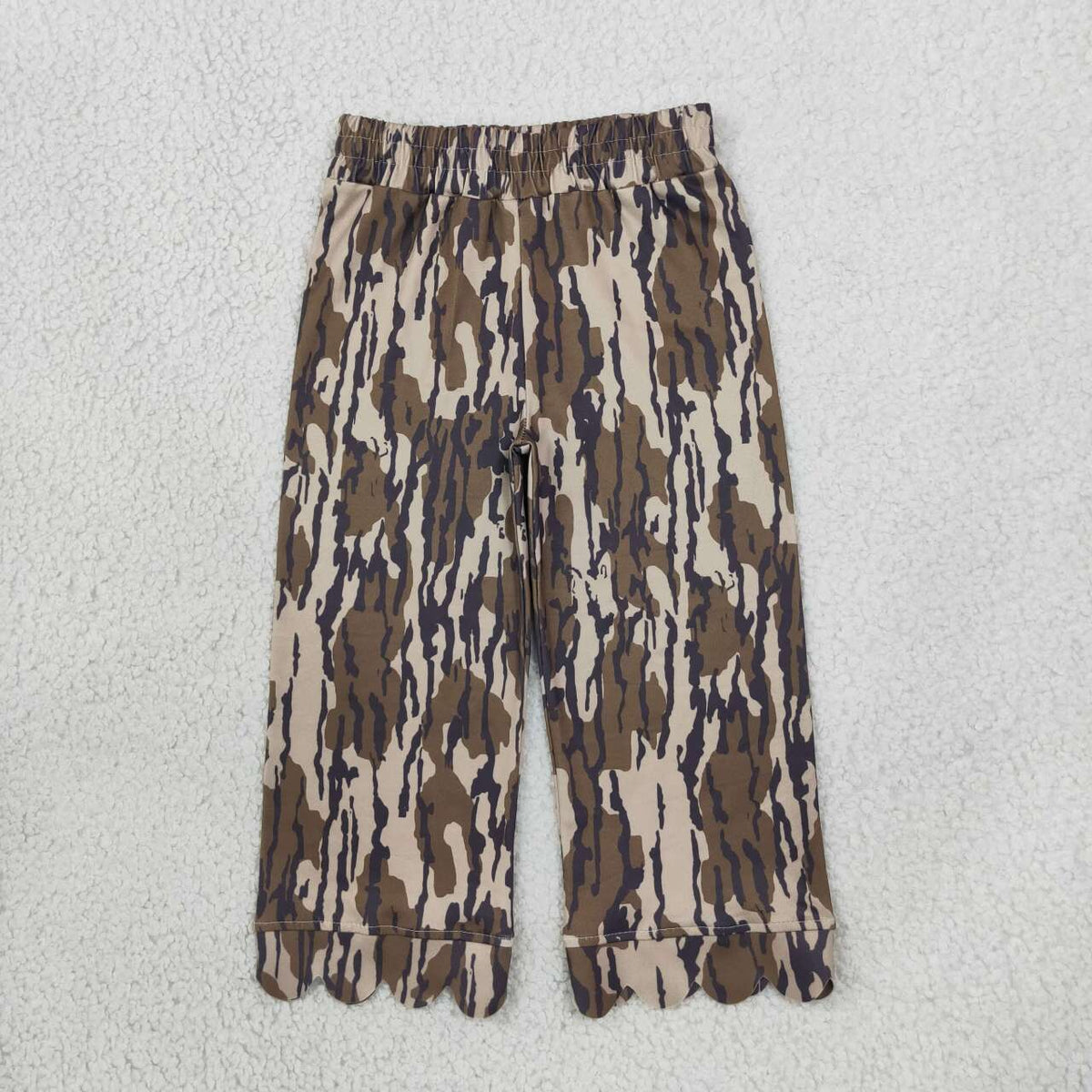 P1143 Camo Print Girls Scallop Edge Straight Bottom Pants