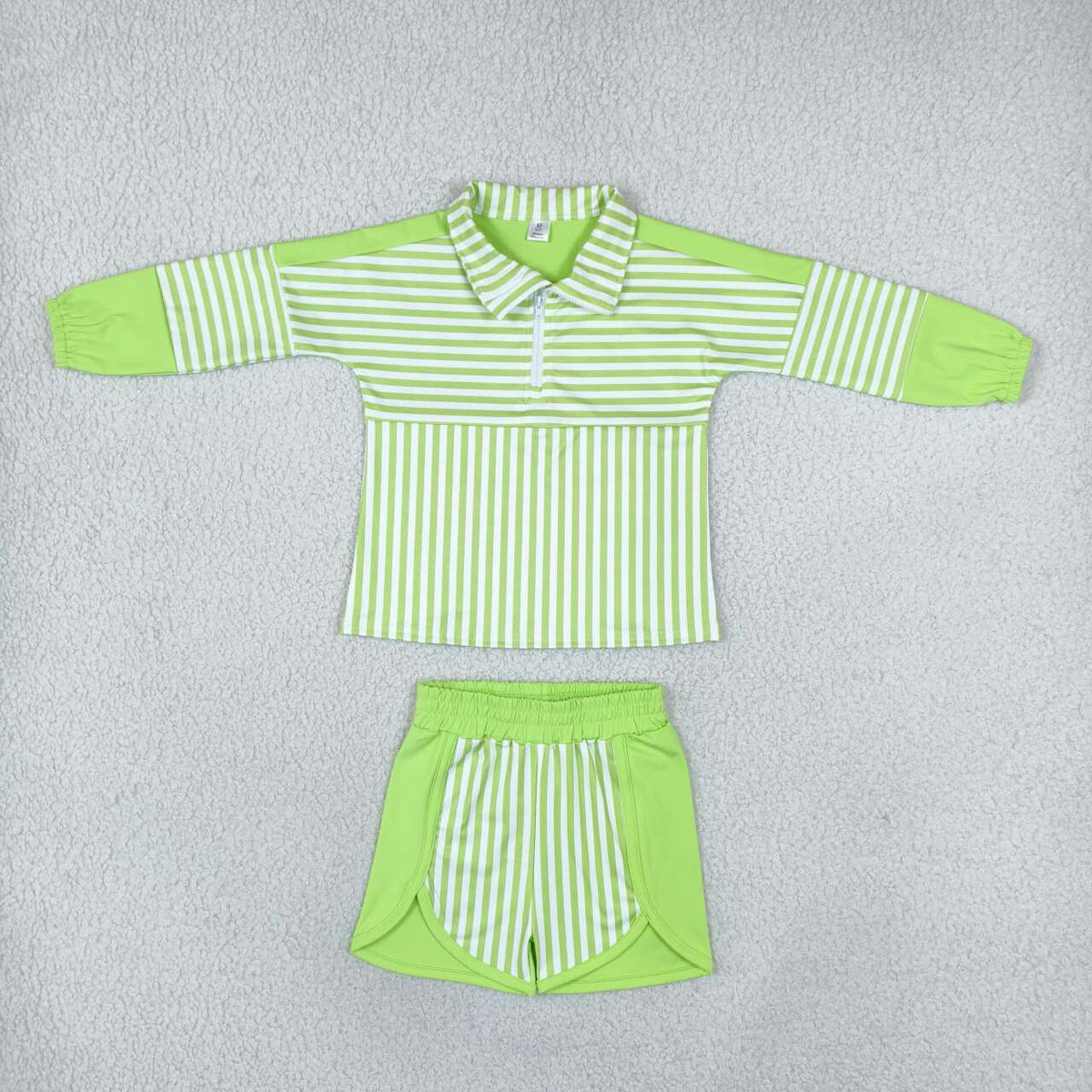 Green Stripes Print Zipper Top Shorts Girls Yoga Clothes Set